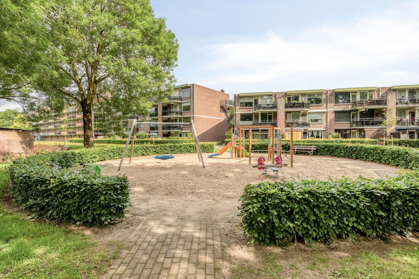 Foto 25 van Bessenlaan 14