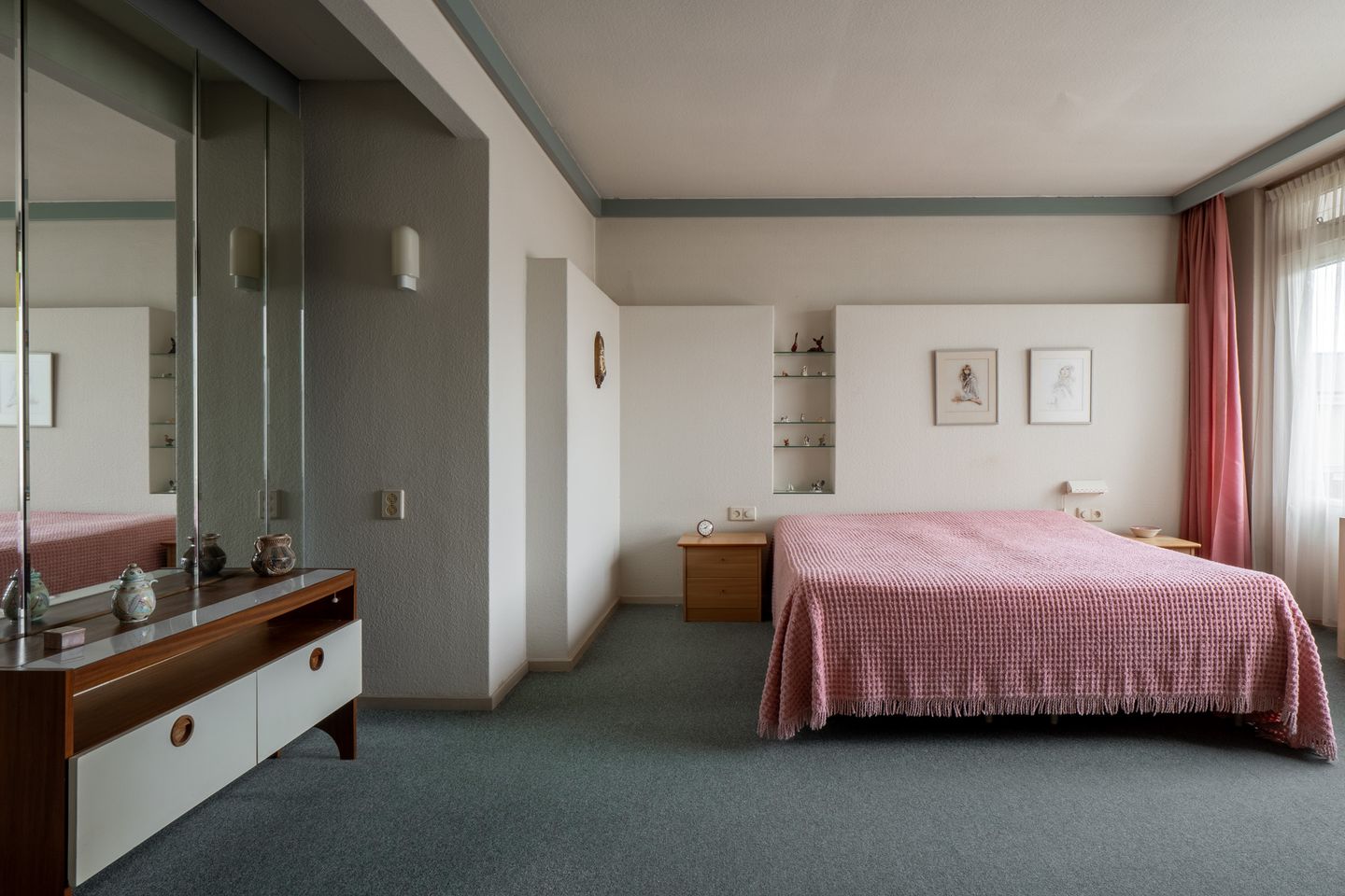 Photo 4 of Verzetstraat 11