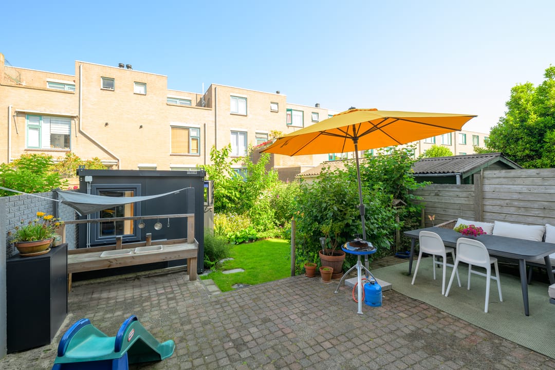 Photo 17 of van Naeltwijckstraat 59