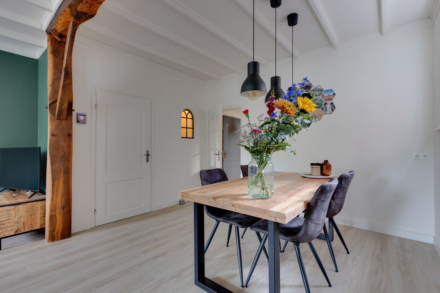 Photo 10 of van Reedestraat 32