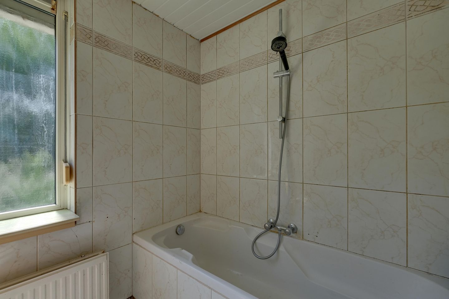Photo 20 of Diepenbroekstraat 15