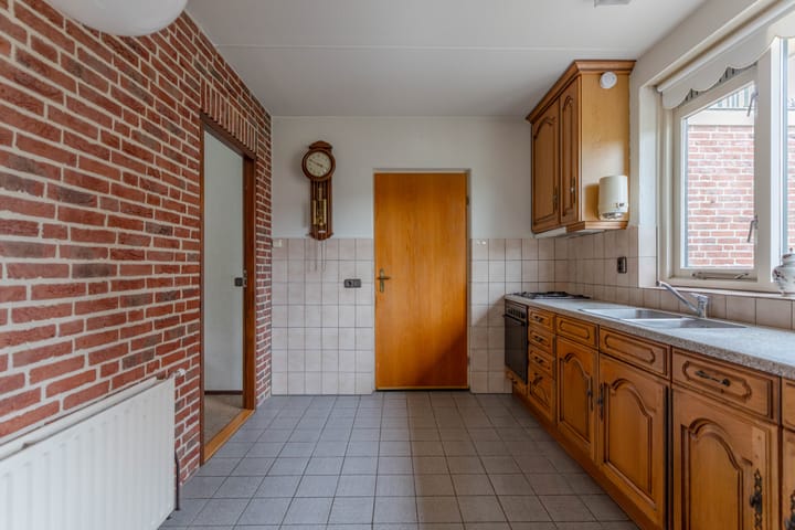 Vrijstaande woning te koop: Kerkweide 37, Kornhorn