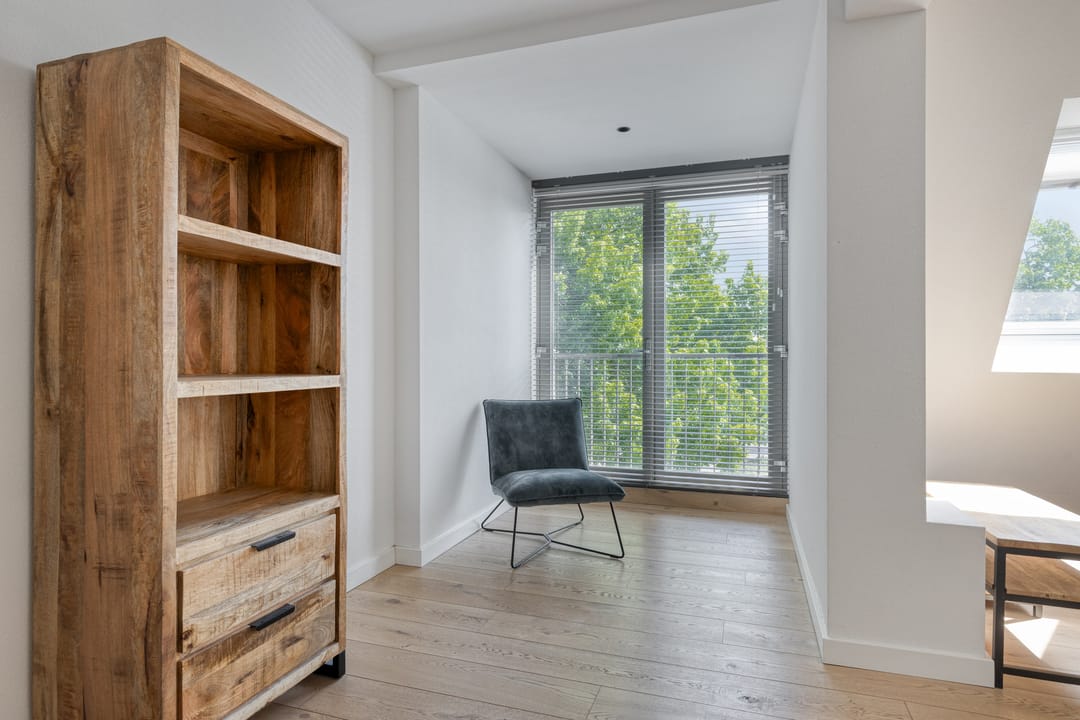 Photo 13 of Margrietstraat 1-J