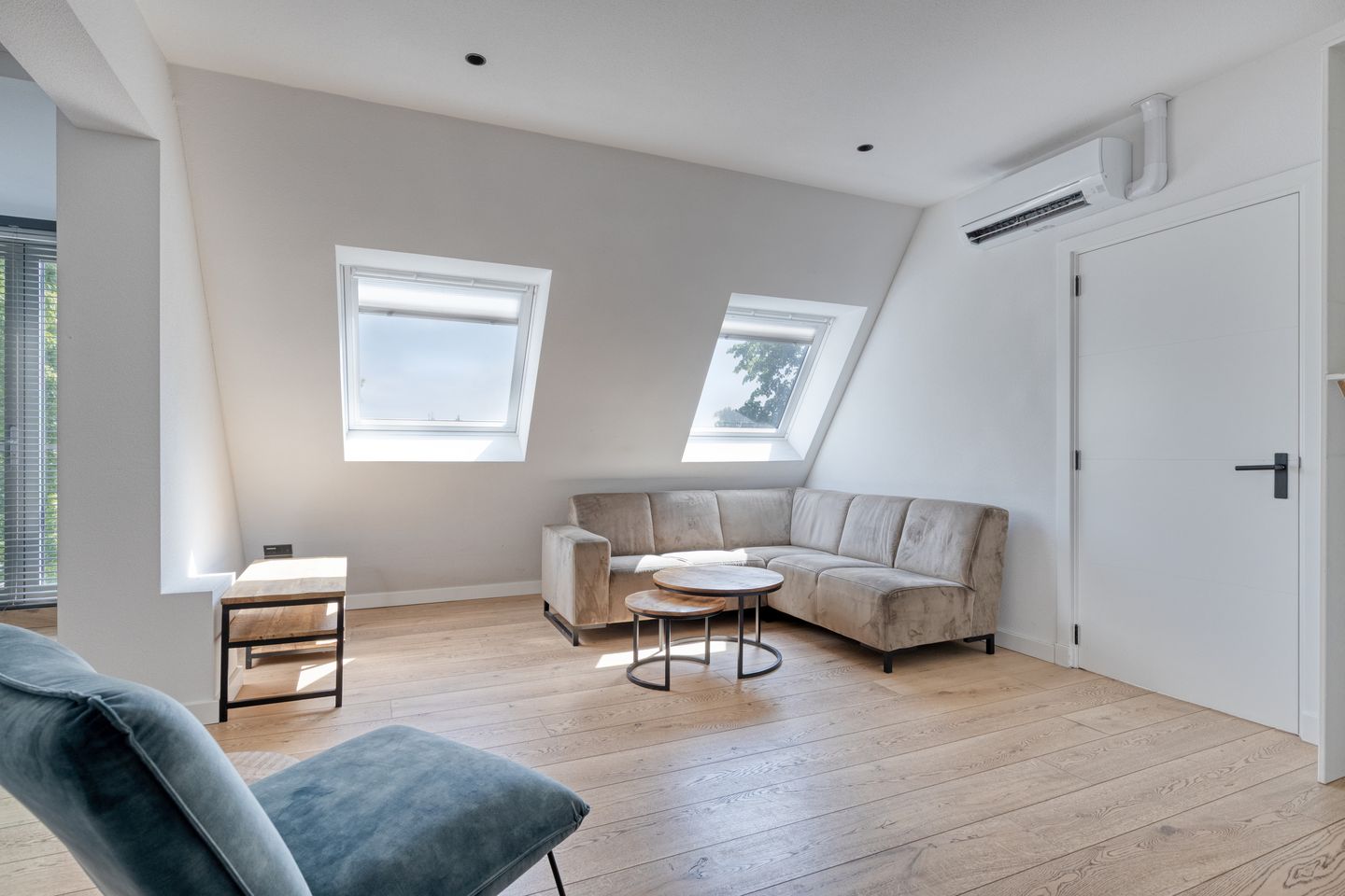 Photo 10 of Margrietstraat 1-J