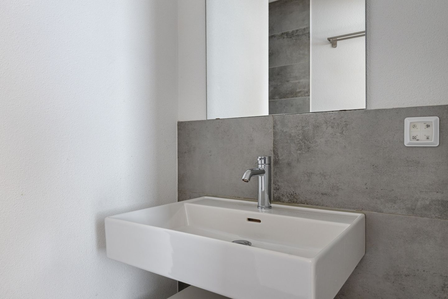 Photo 25 of Margrietstraat 1-J