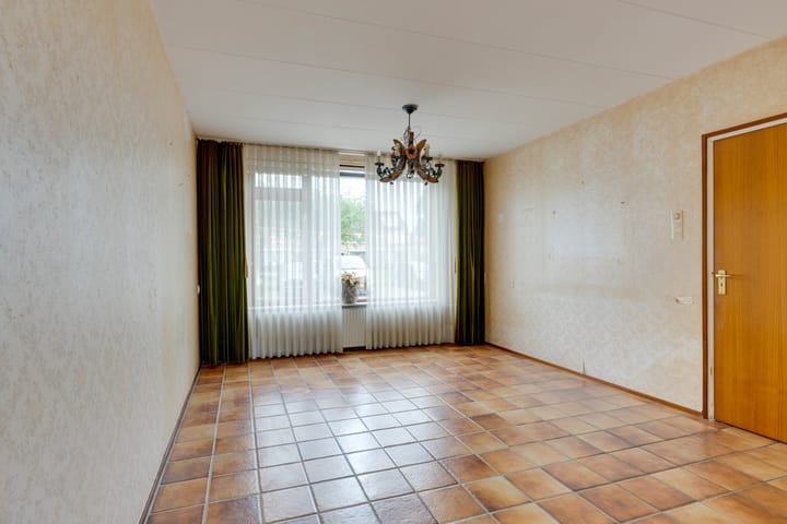 Tussenwoning te koop: Apolloplantsoen 17, Volendam
