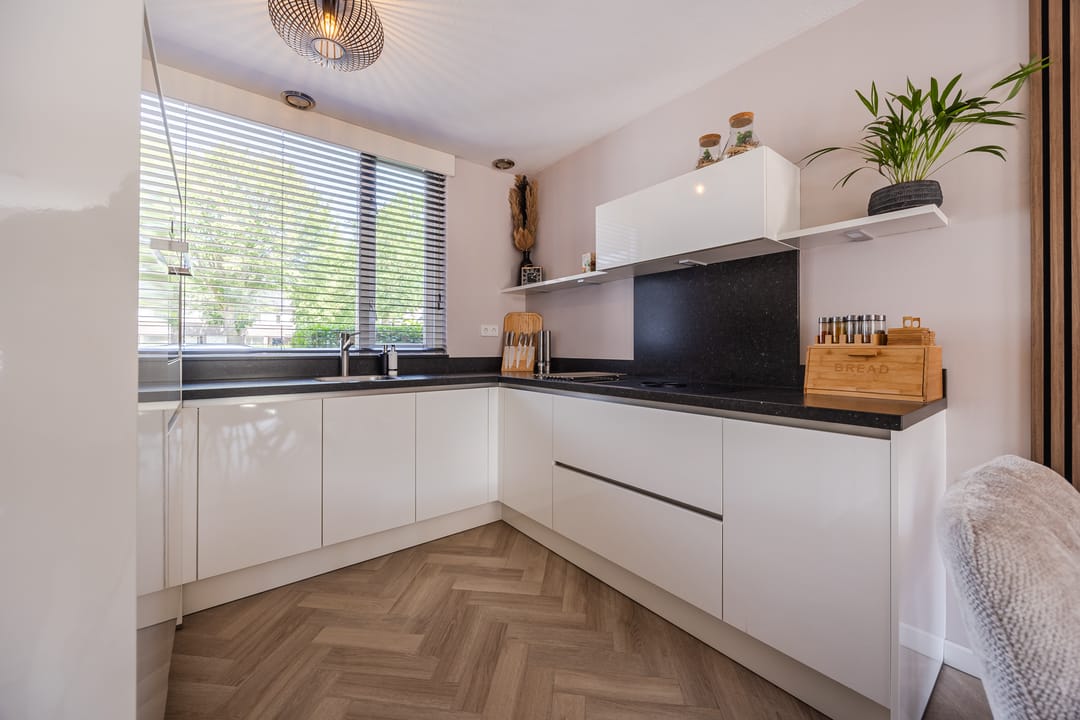 Photo 8 of Groenlostraat 14