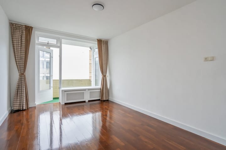 Appartement te koop: Koningin Julianalaan 117, Voorburg