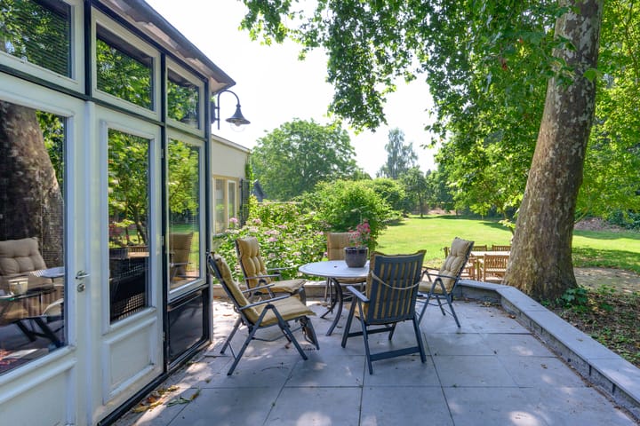 Vrijstaande woning te koop: Arnhemsestraat 81, Leuvenheim