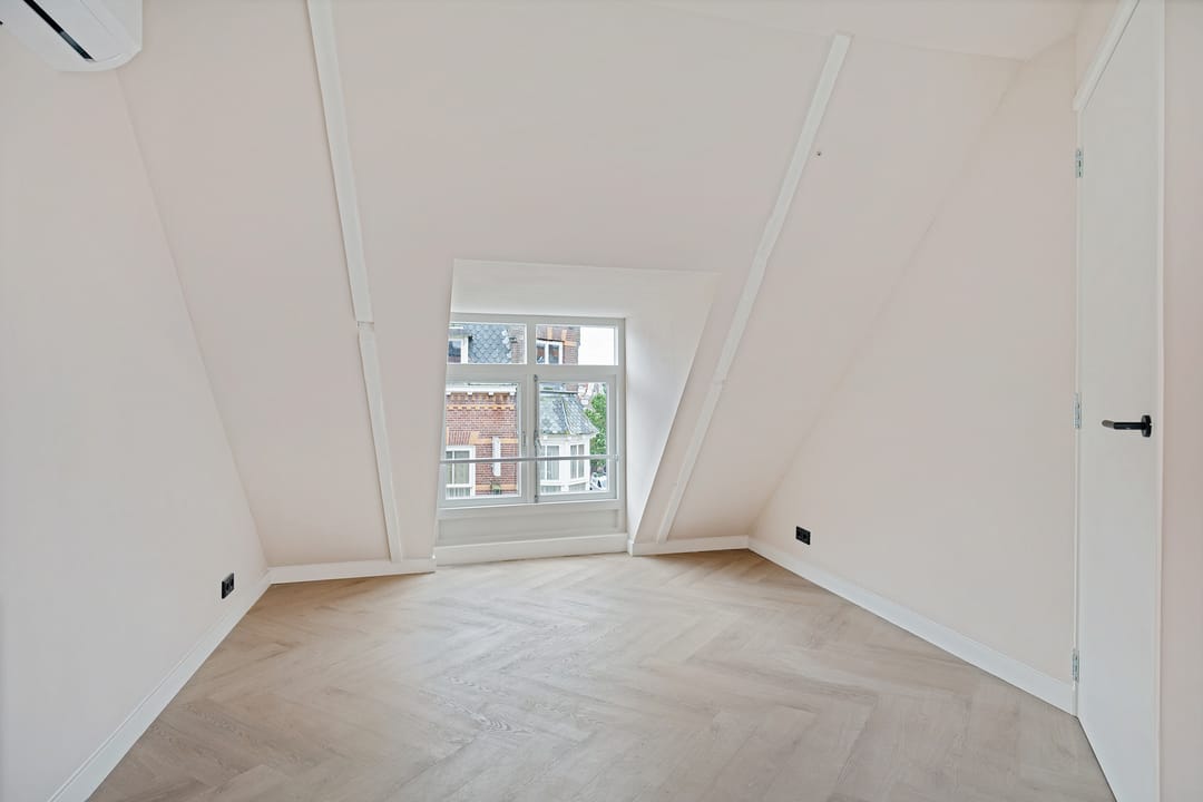 Photo 28 of Suupmarkt 1