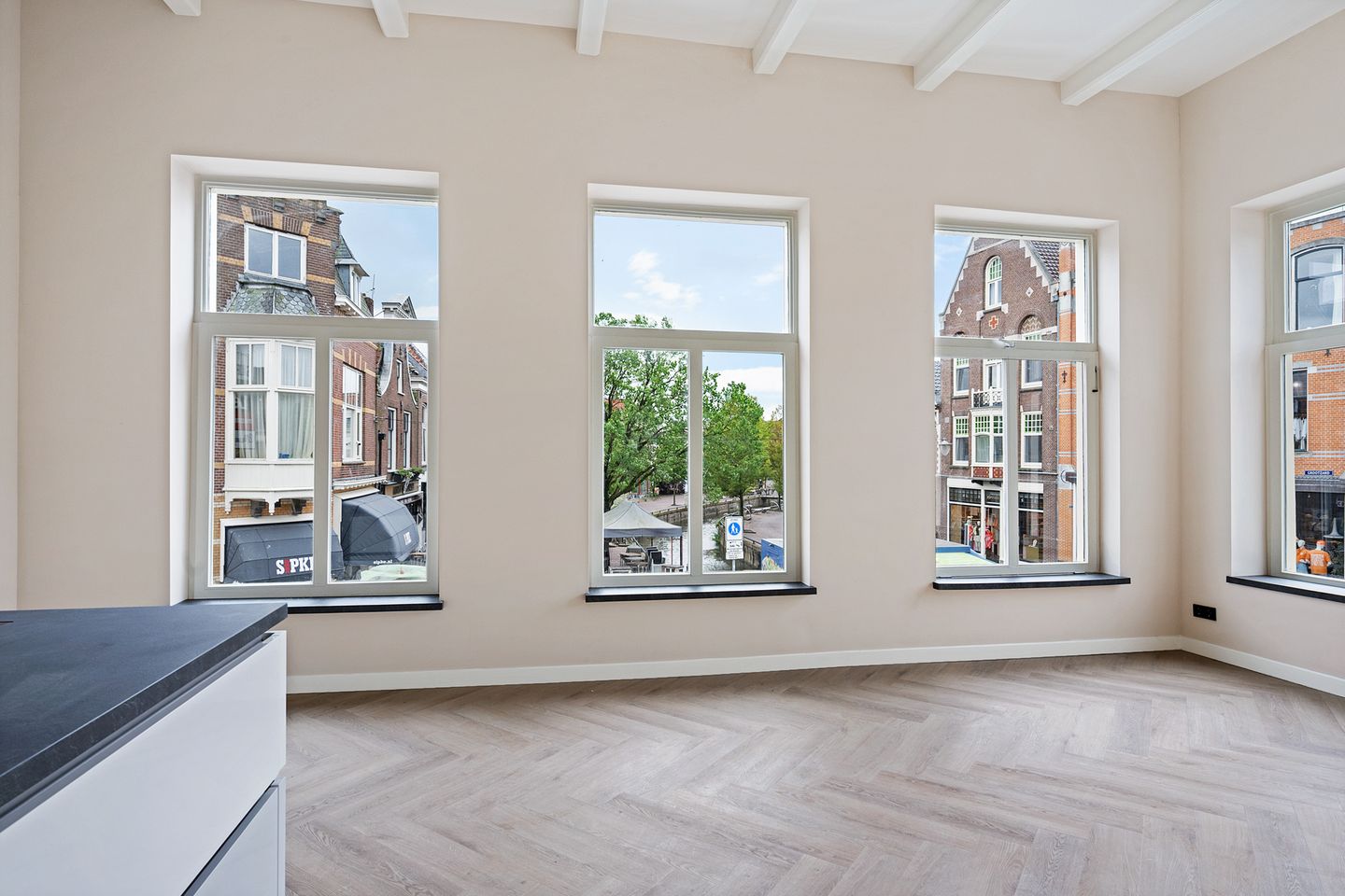 Photo 20 of Suupmarkt 1