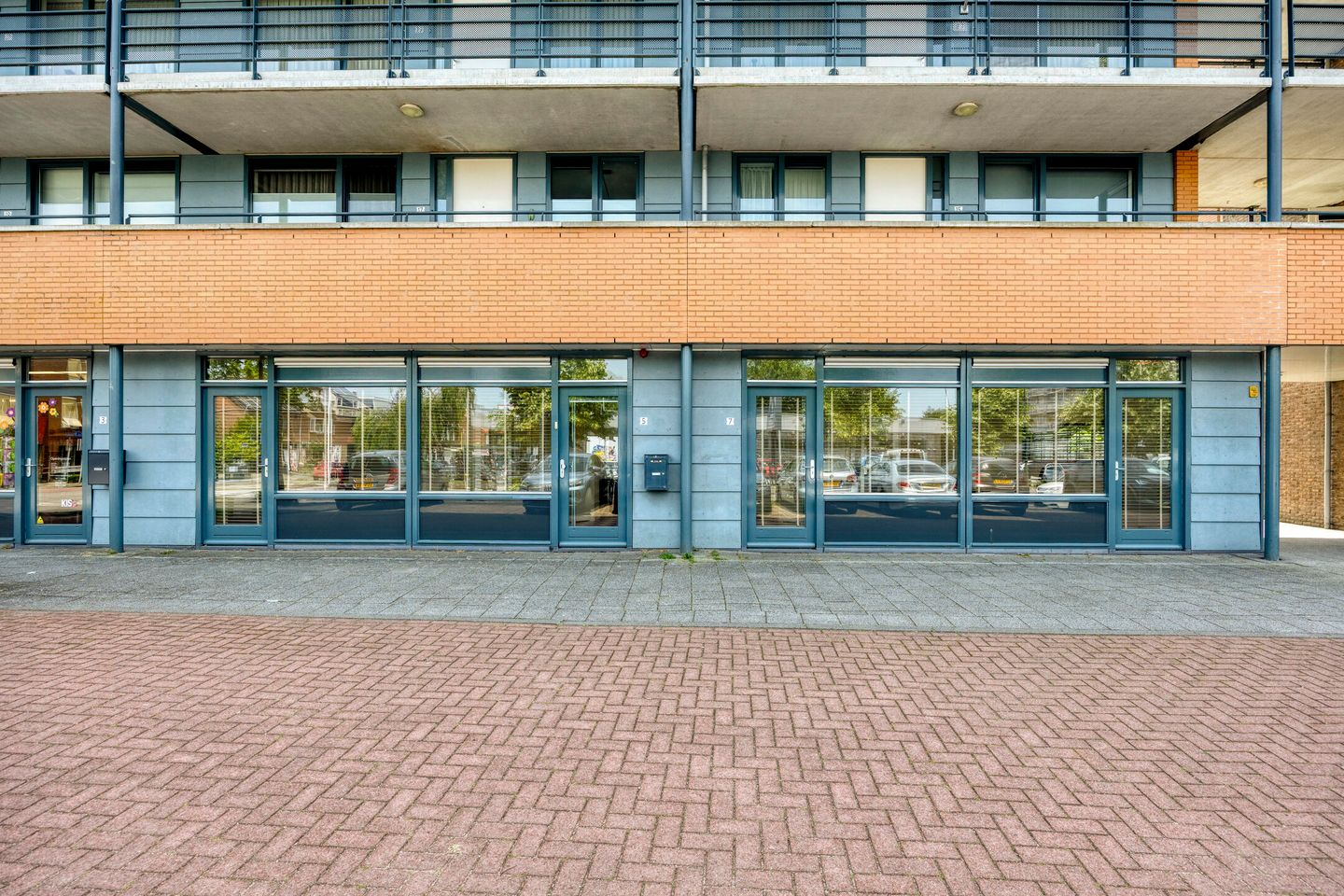 View photo 2 of Vlietstraat 5-7