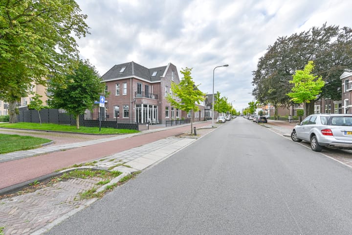 Photo 2 of Brinkstraat 7