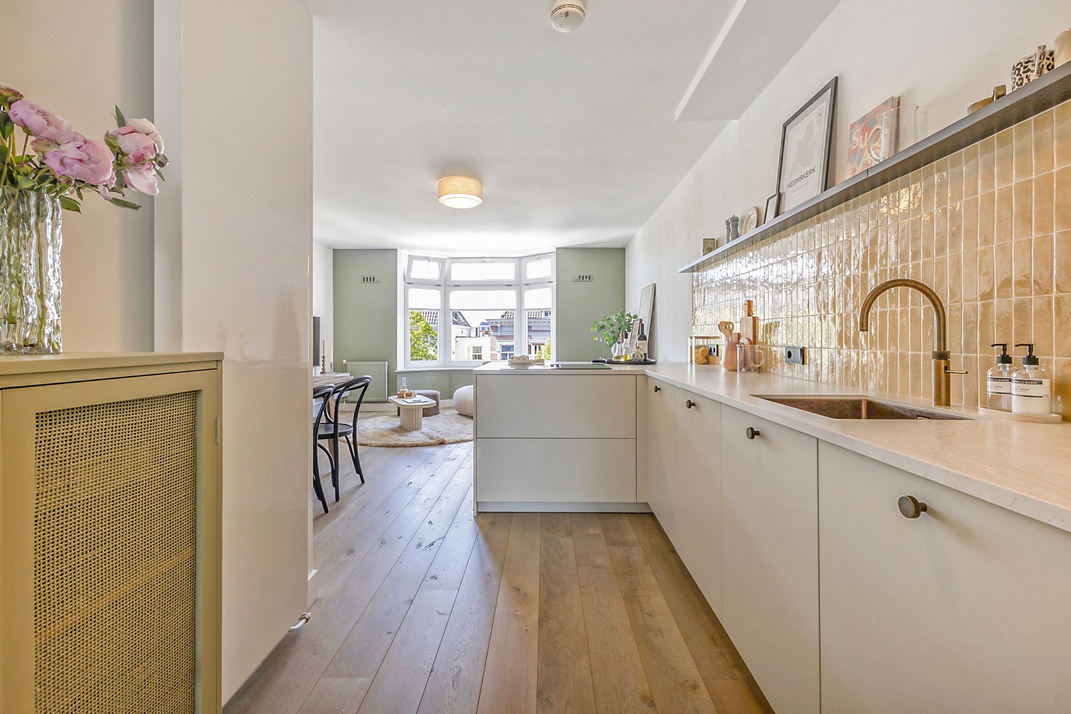 Photo 9 of Nieuwe Ginnekenstraat 21-B