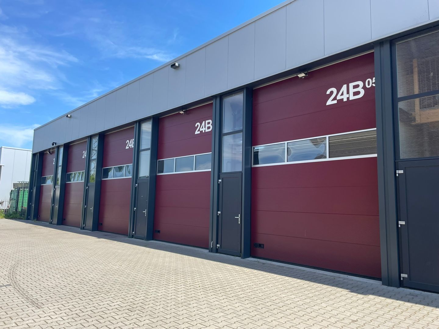 View photo 1 of Zaagmolenpad 24-B05