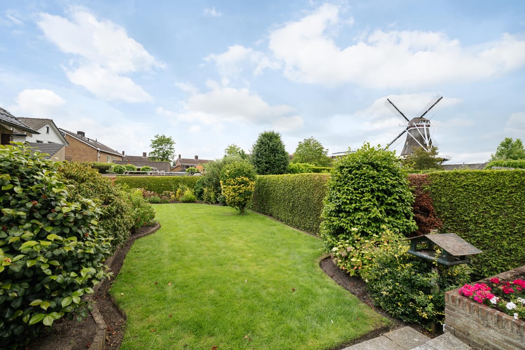 Photo 32 of Adriaen van Ostadestraat 43