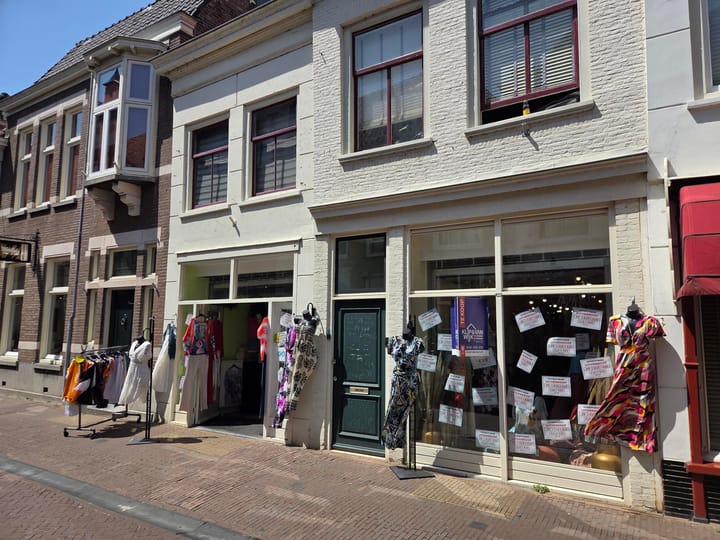 Nobelstraat 6, Brielle