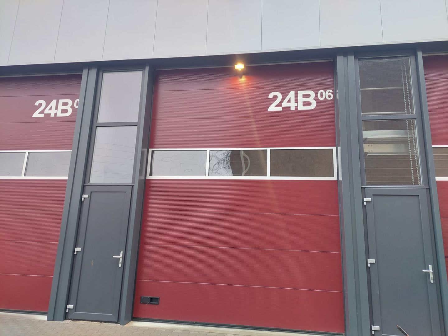 View photo 1 of Zaagmolenpad 24-B06