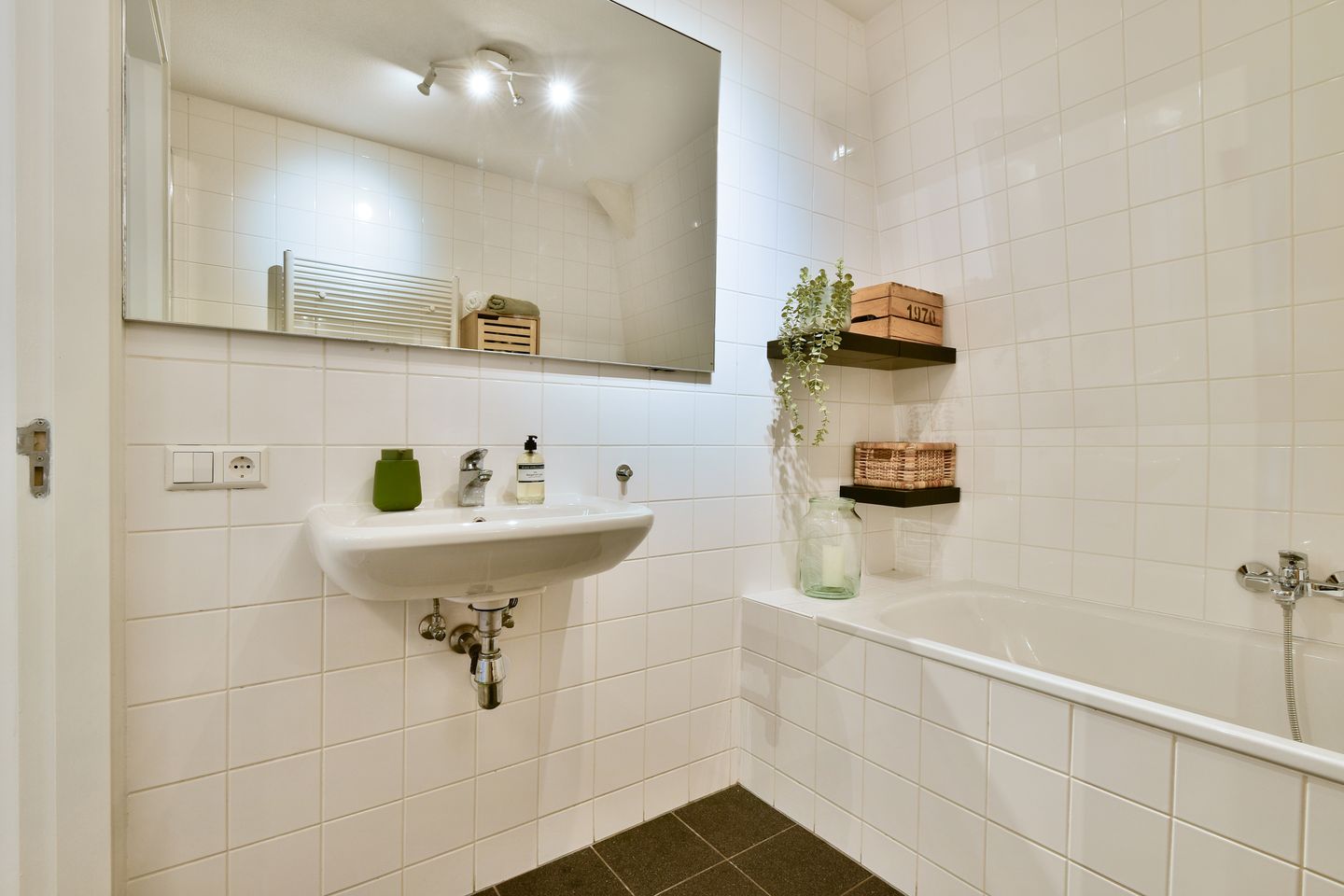 Photo 25 of Grote Bickersstraat 50-B