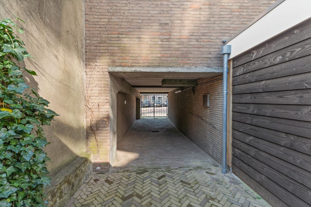 Photo 32 of Stationsplein 14-2