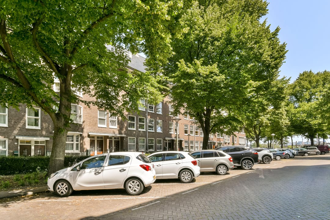 Photo 17 of Jasper Leijnsenstraat 14-3