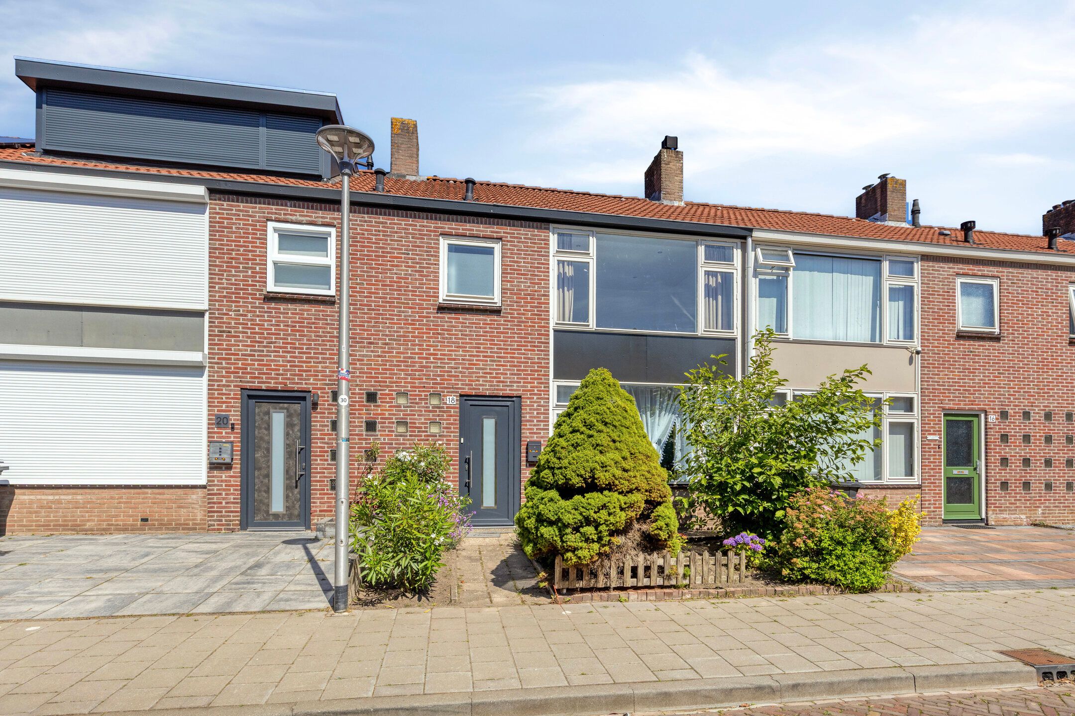 Photo 27 of Cornelisstraat 18