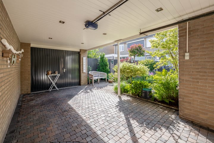 Photo 2 of Anemoonstraat 18