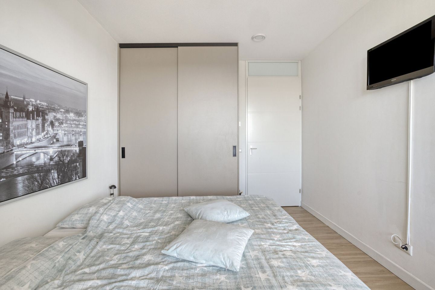 Photo 20 of Frederik Hendriklaan 58-C06