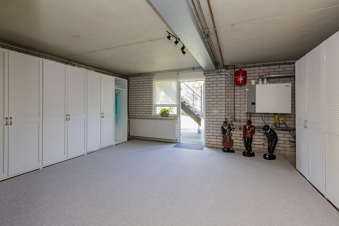 Photo 56 of Huigsloterdijk 75