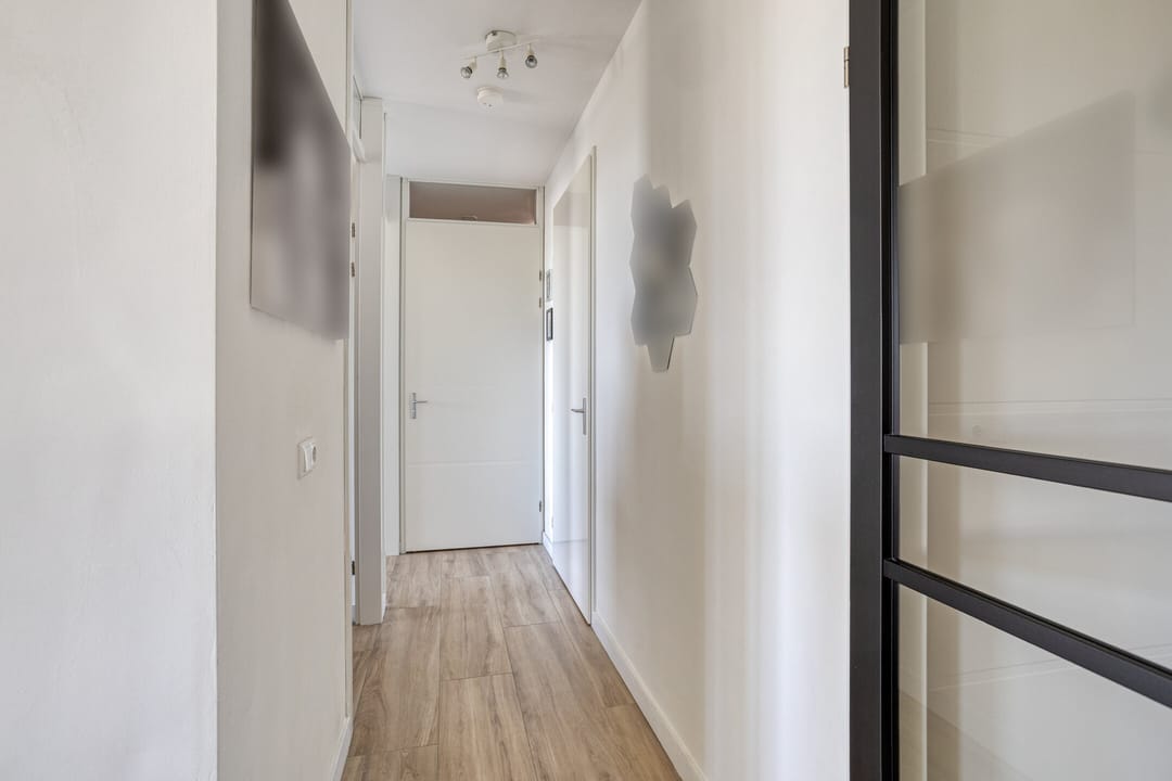 Photo 16 of Frederik Hendriklaan 58-C06