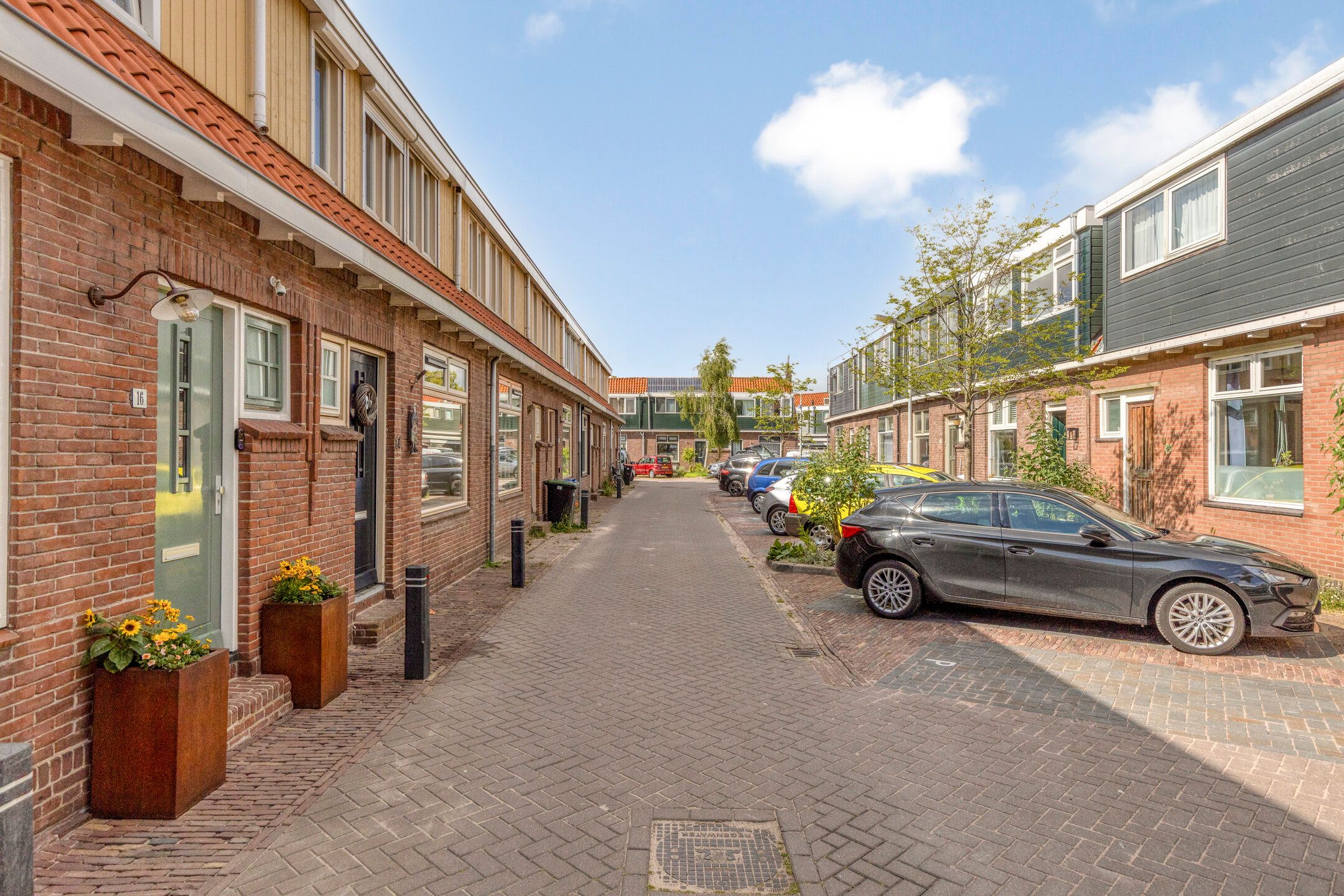 Photo 30 of Finsestraat 14