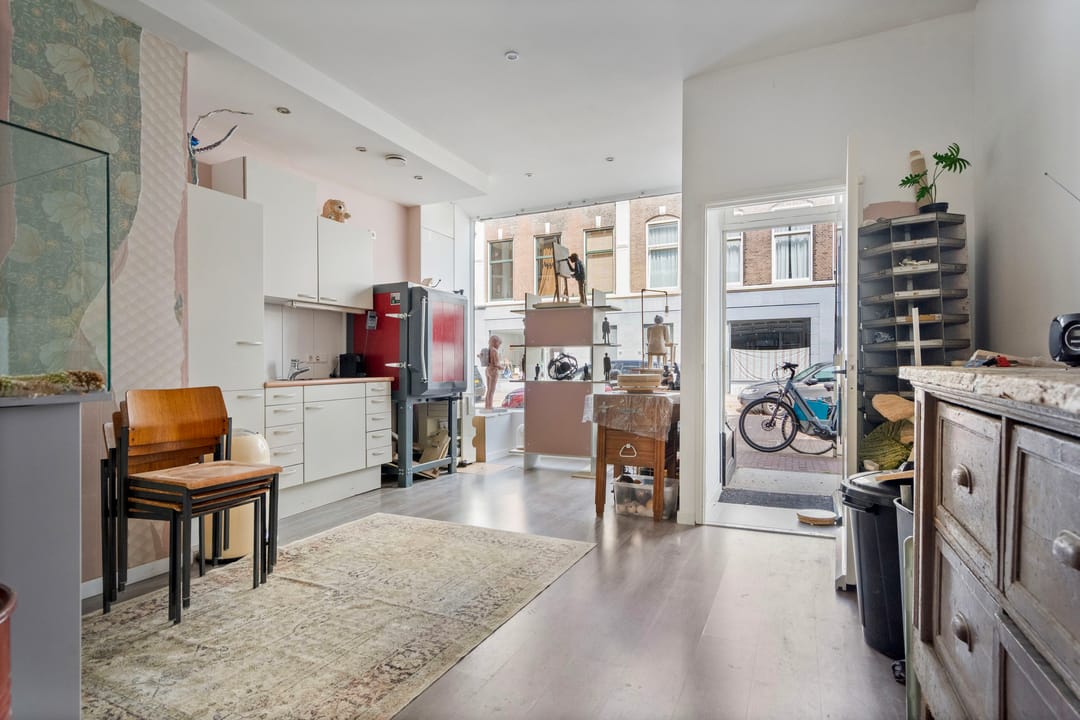 Photo 31 of Weimarstraat 6