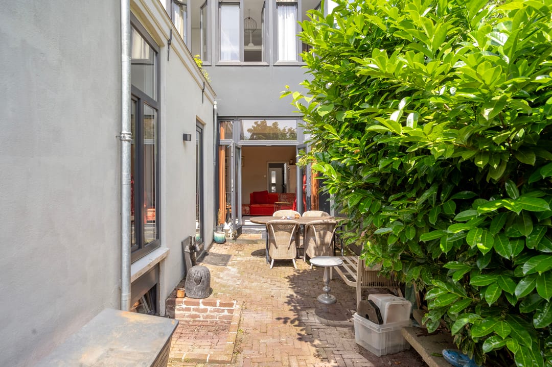 Photo 8 of Weimarstraat 6