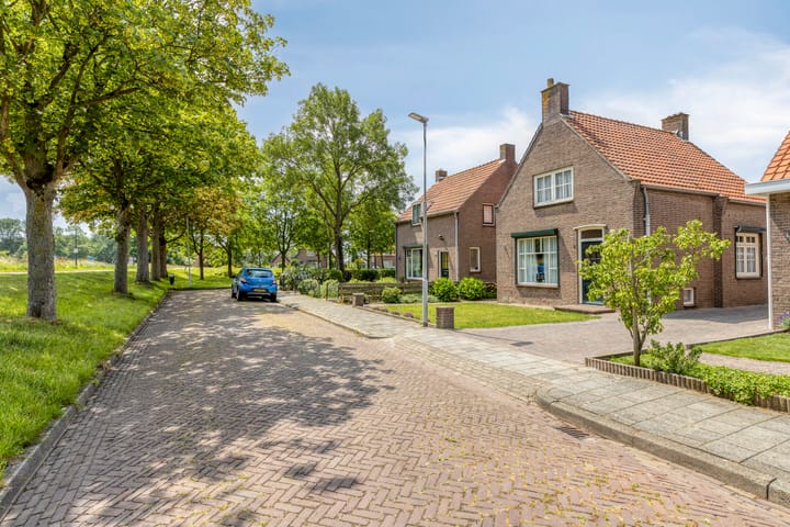 Photo 2 of Burgemeester Vermetstraat 9