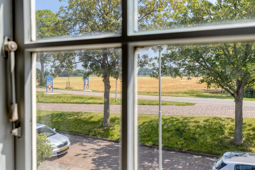 Photo 28 of Burgemeester Vermetstraat 9