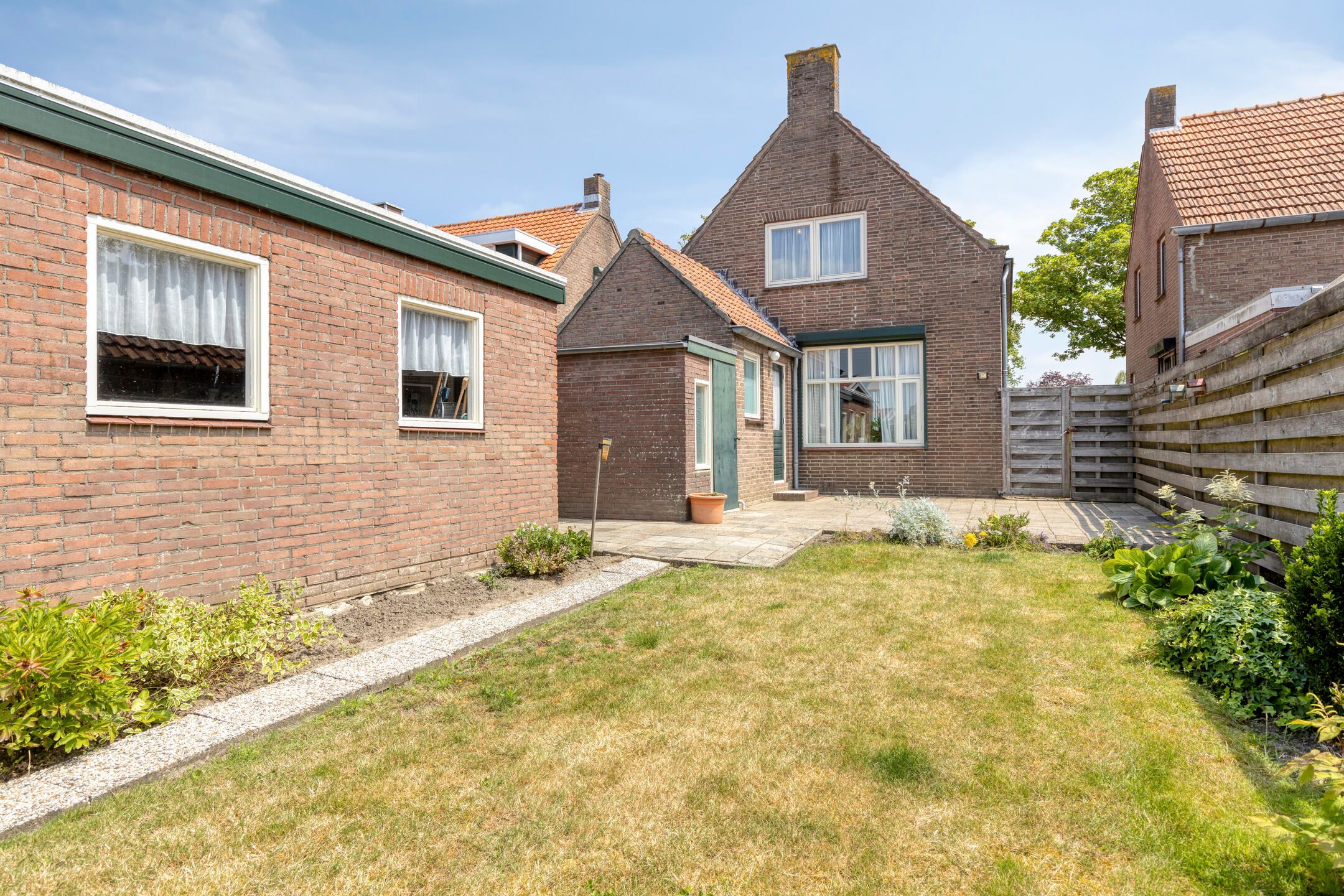 Photo 36 of Burgemeester Vermetstraat 9