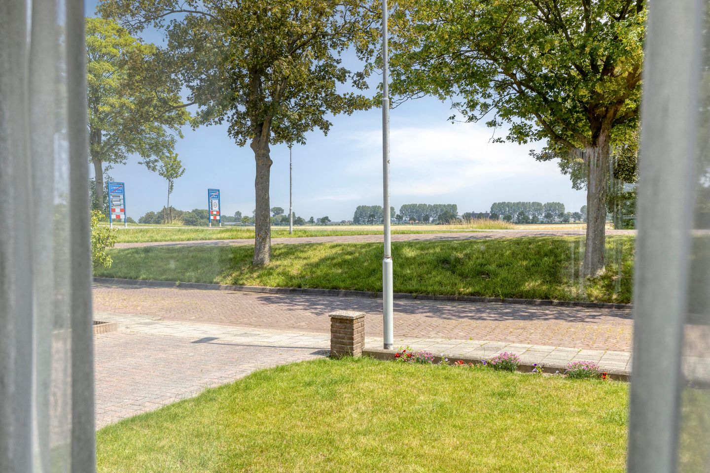 Photo 10 of Burgemeester Vermetstraat 9