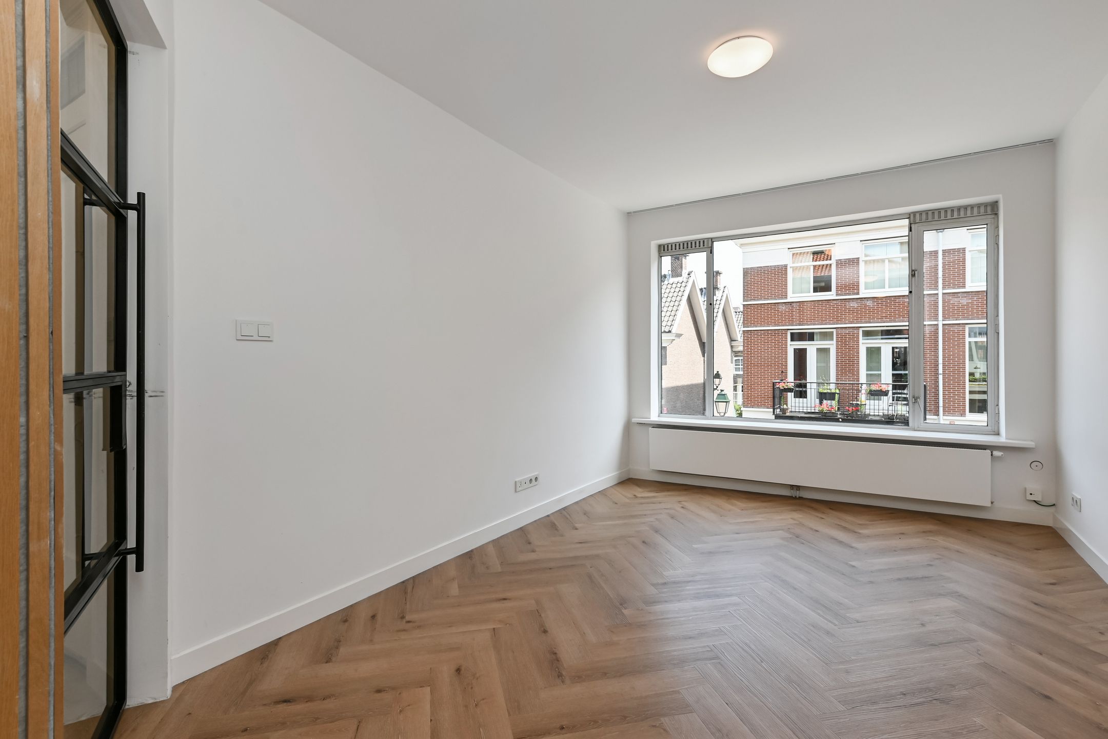 Photo 3 of Paramaribostraat 2-C