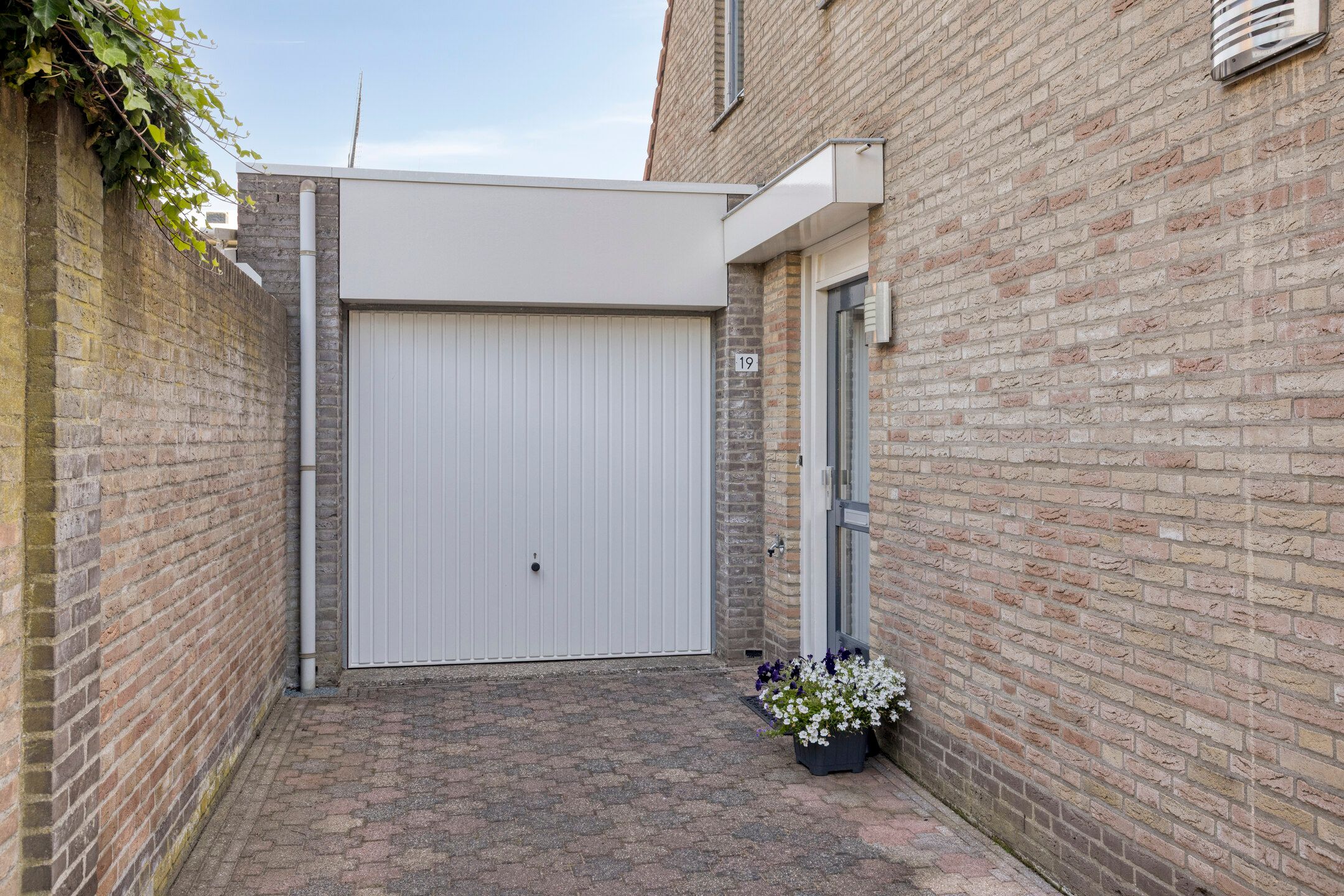 Photo 6 of Nikolaus Boutstraat 19