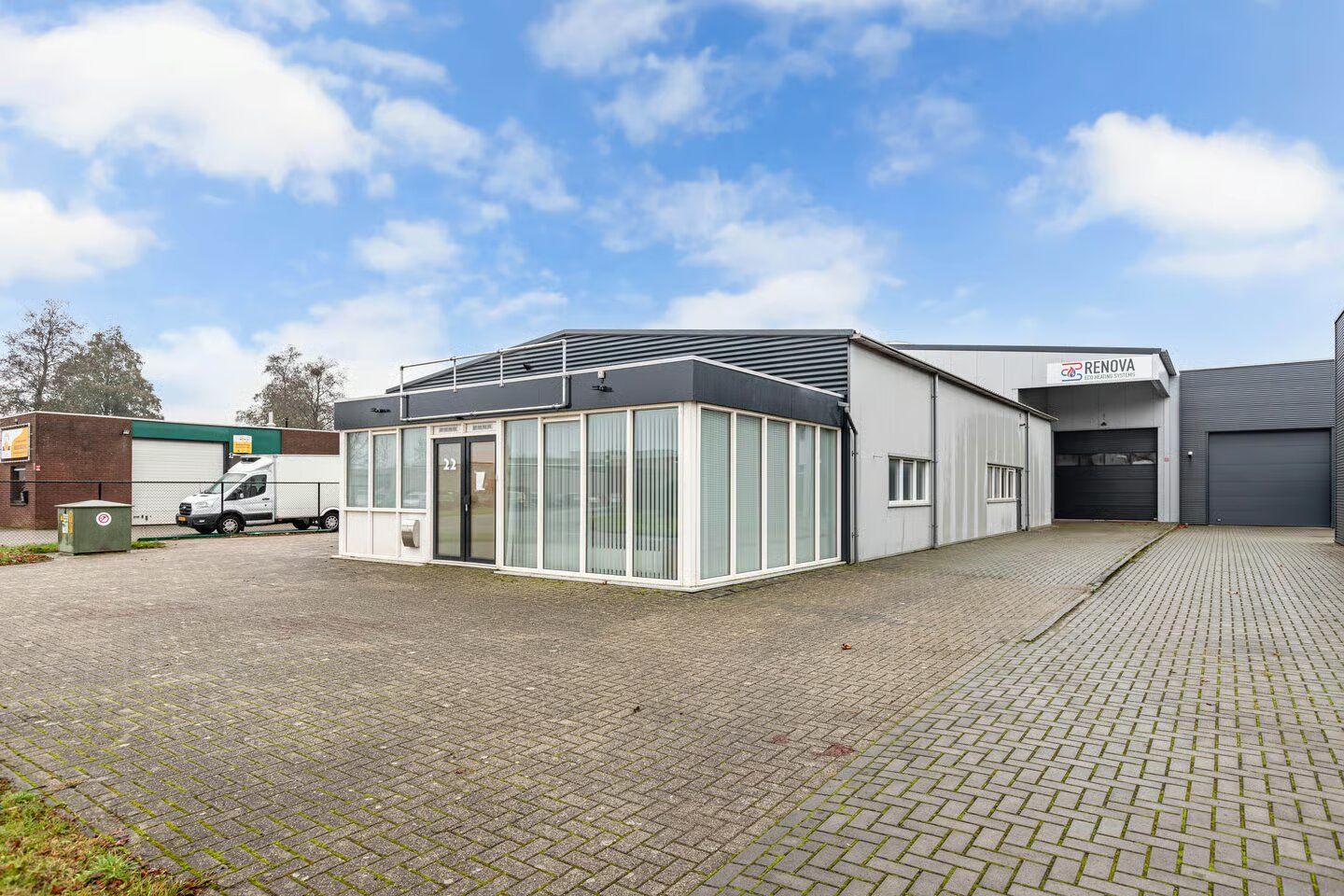 Bekijk foto 3 van Werktuigenweg 22