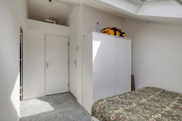 Photo 5 of Johan Wagenaarstraat 22-E
