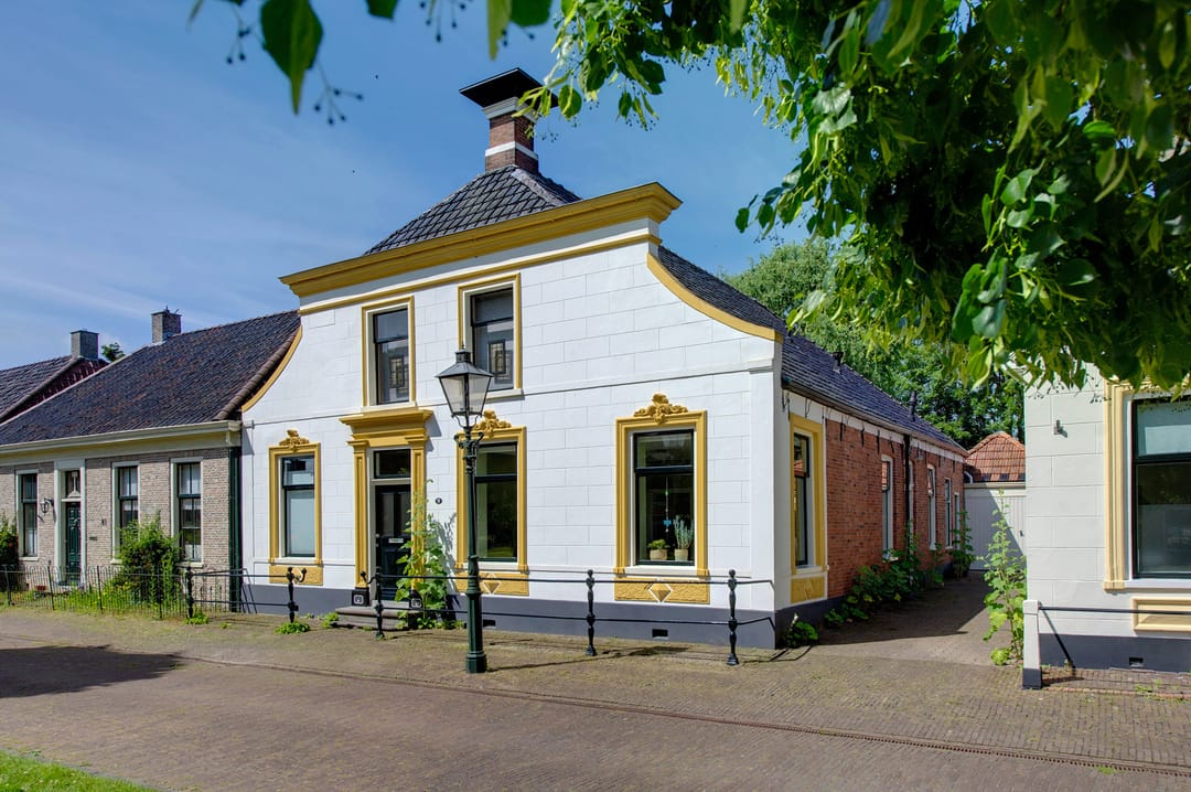 Photo 43 of Voorstraat 19