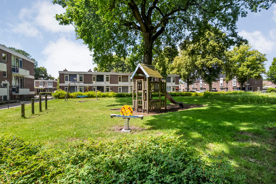 Foto 41 van Jekerstraat 166