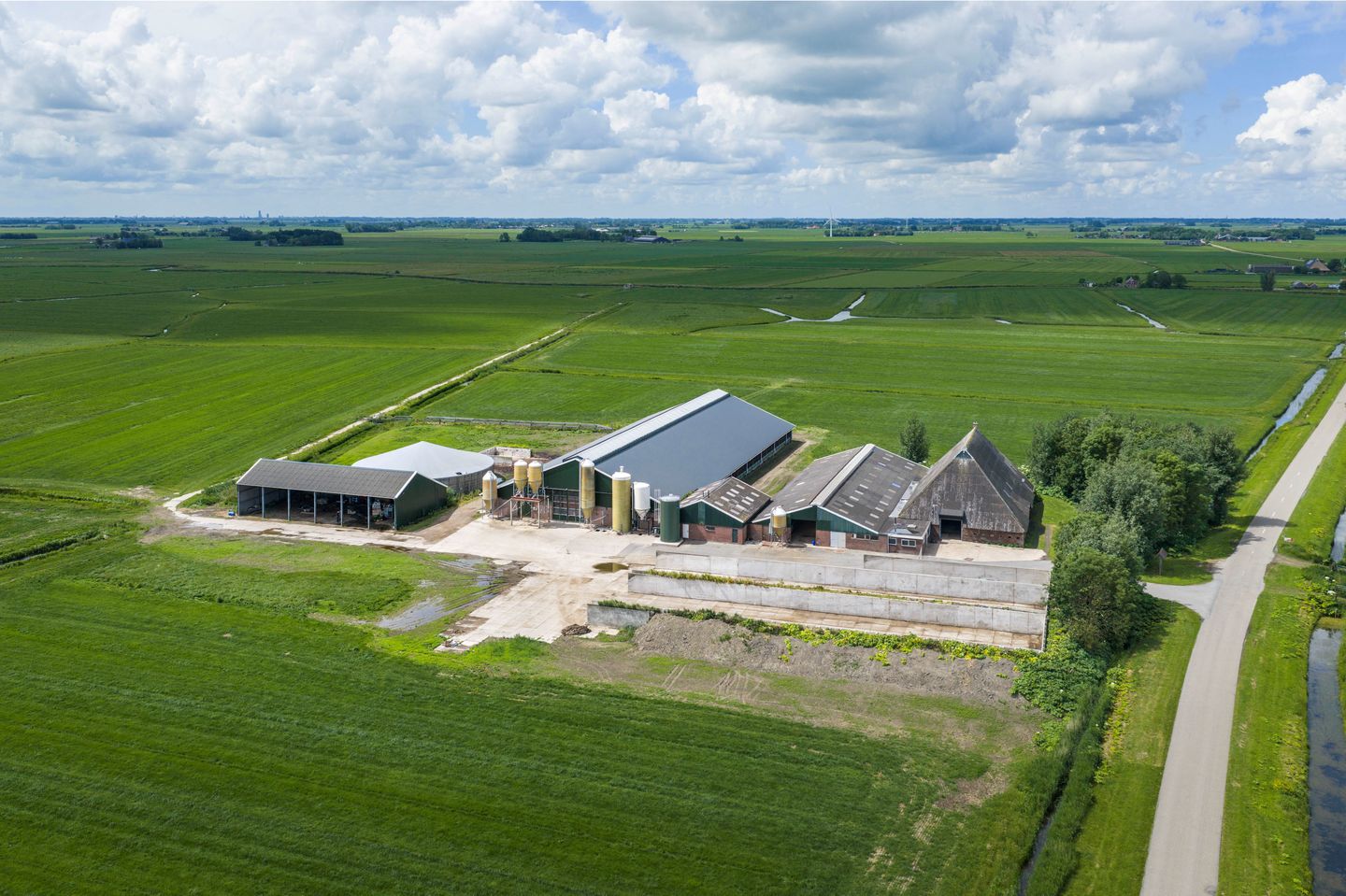 Bekijk foto 1 van Flieterpsterdyk 49