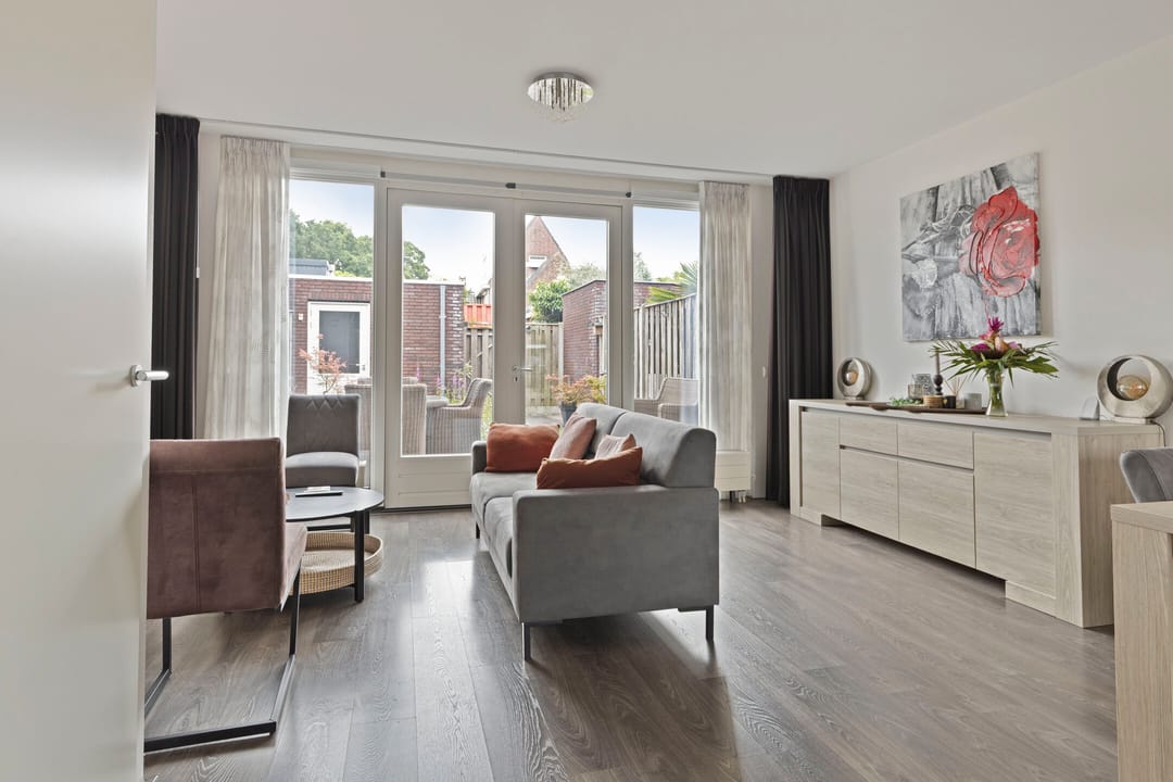 Photo 11 of Reparatusstraat 14