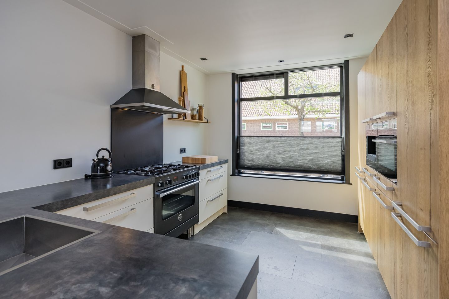Photo 4 of Beukenstraat 36