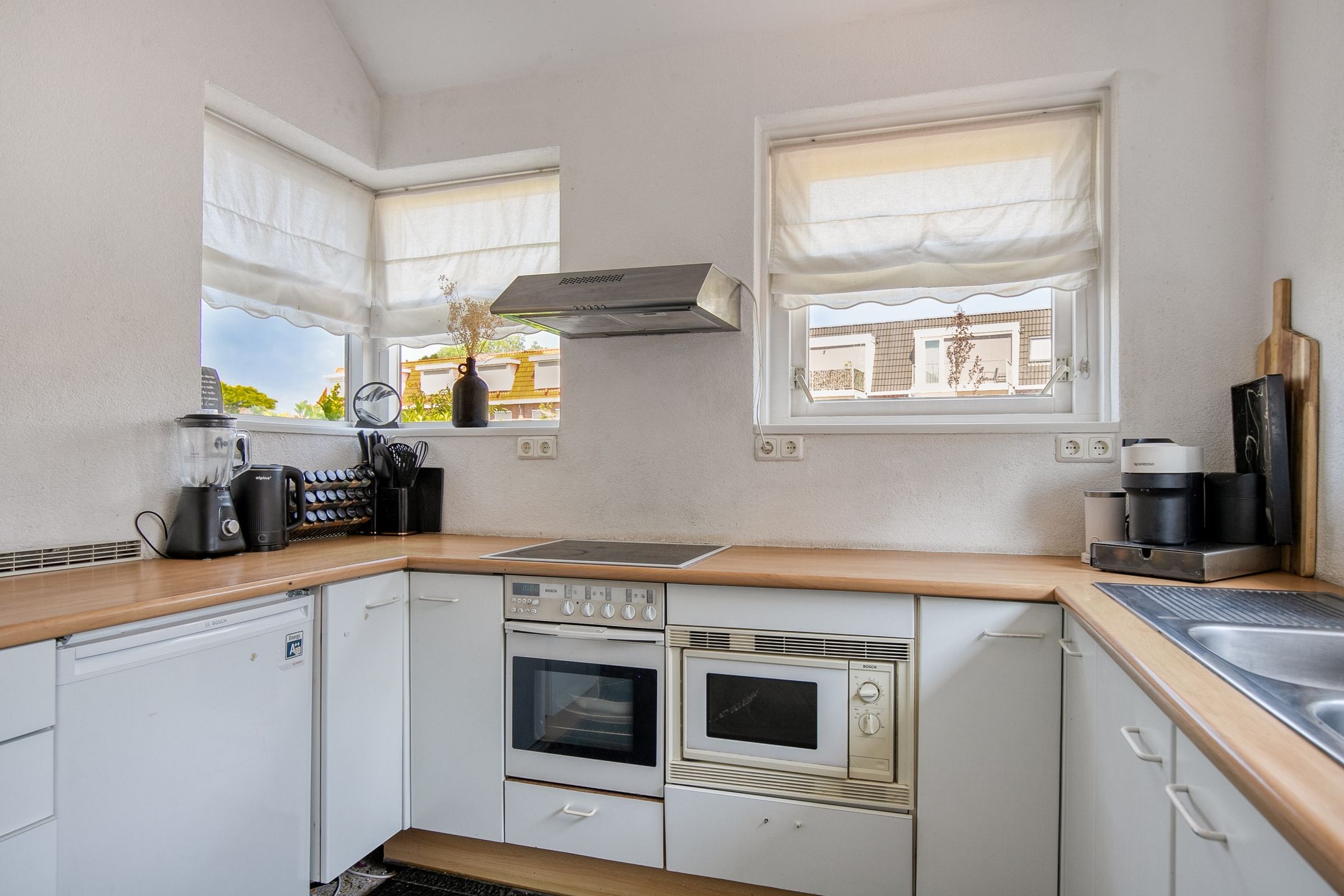 Photo 15 of Damstraat 38