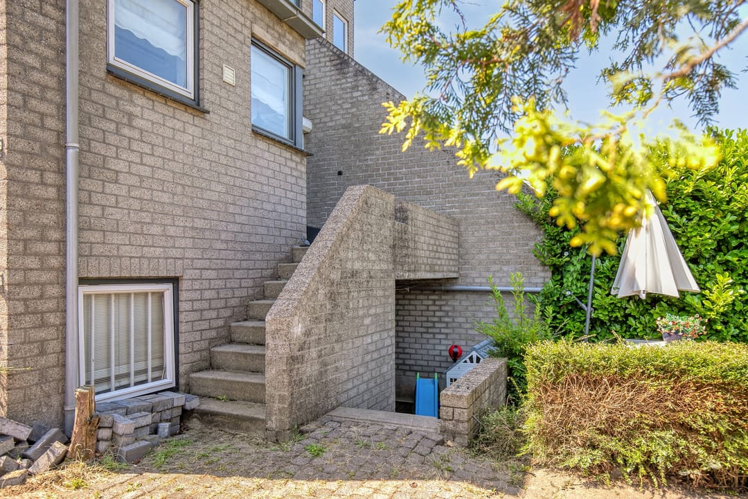 Photo 37 of Damstraat 38