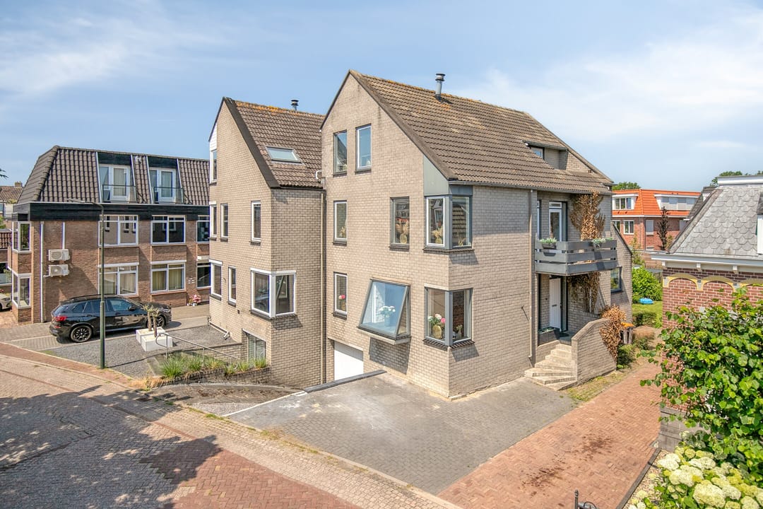Photo 38 of Damstraat 38