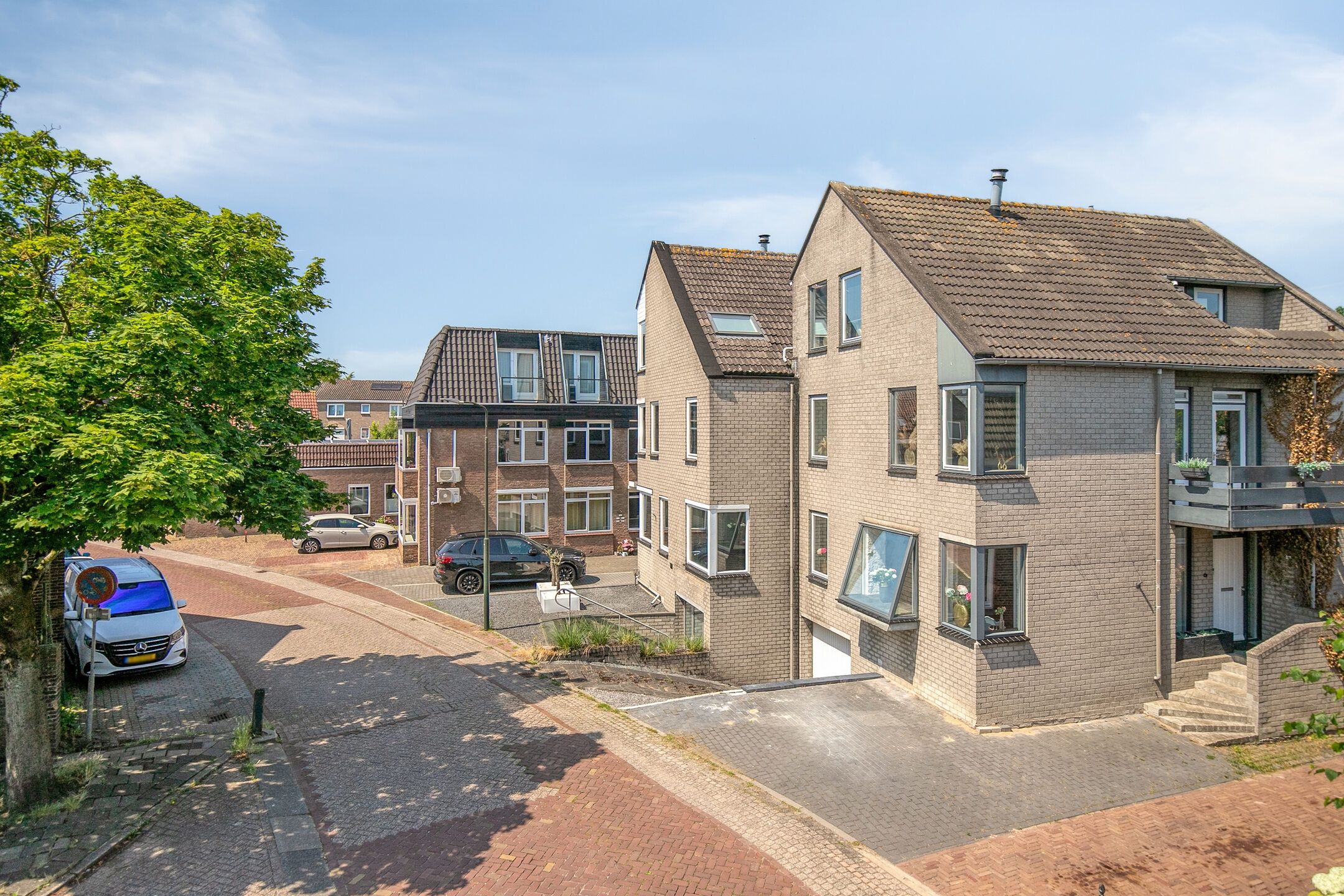 Photo 39 of Damstraat 38